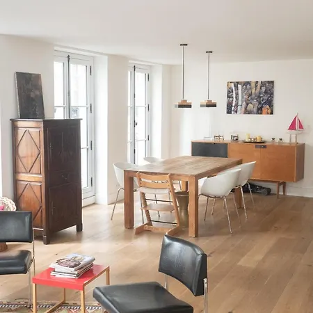 Hostnfly - Magnificent Bright, Spacious Apt Near The Halles Parijs